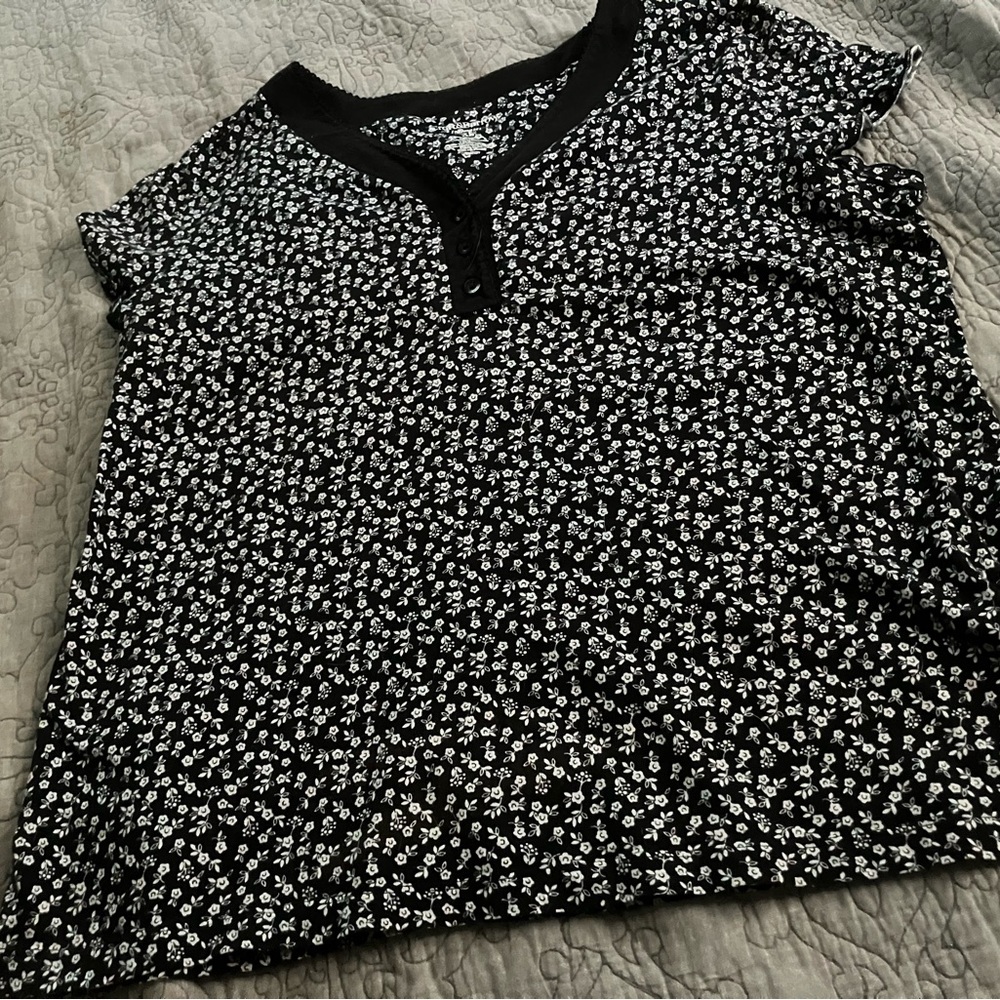 Croft & Barrow Black and White Floral Intimates